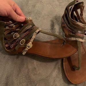 Sandal